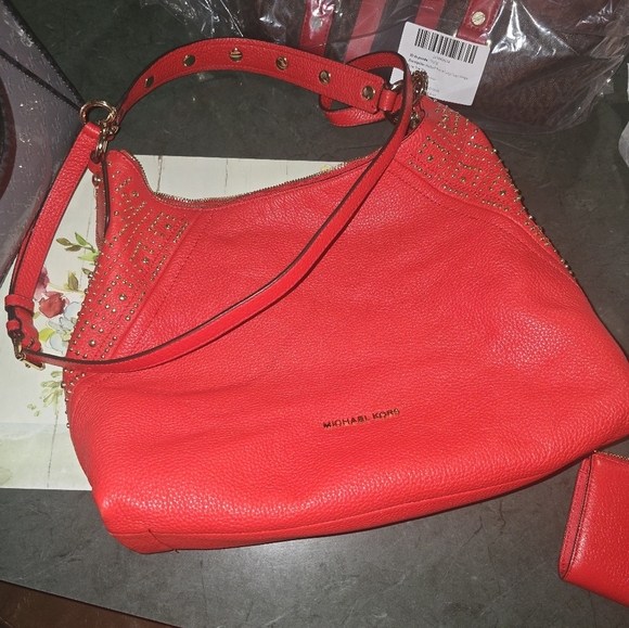 ❄️❄️ SET !!!Nwot Michael Michael Kors Stud Embellished Leather Hobo - Picture 6 of 12